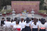 Gần 10.000 du khách dâng hương, tham quan Khu di tích Tổng Bí thư Trần Phú