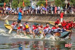 Sôi nổi đua thuyền truyền thống trên sông Cụt ở TP Hà Tĩnh