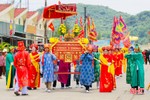 Đông đảo người dân về dự Lễ hội đền Chiêu Trưng Đại vương Lê Khôi 2024