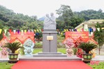 Khánh thành tượng đài "Bác Hồ với chiến sĩ biên phòng" ở Vũ Quang