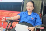 Nữ cán bộ đoàn 25 tuổi đời, 17 lần hiến máu tình nguyện