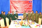 Bộ đội Biên phòng Hà Tĩnh chúc tết Bunpimay lực lượng vũ trang Lào