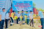 Xây dựng nhà đại đoàn kết cho hộ cận nghèo ở Hương Sơn