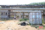 Nhà thầu bỏ bê, một dự án nâng cấp trường học ở Hương Sơn ngổn ngang