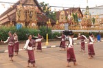 Người dân Lào tưng bừng đón tết cổ truyền Bunpimay
