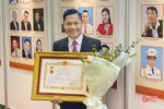 Ca sỹ quê Hà Tĩnh - giọng "nam hiếm" dòng nhạc dân gian được phong tặng nghệ sỹ ưu tú