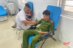 Cán bộ Công an Can Lộc hiến máu cứu người nguy kịch