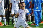 James Rodriguez tỏa sáng, Colombia giành vé vào tứ kết