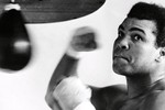 Huyền thoại đấm bốc Muhammad Ali: Sự vĩ đại đến từ những con số