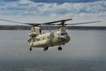 Sức mạnh đáng kinh ngạc của siêu trực thăng vận tải CH-47 Chinook