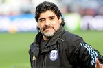 Maradona: “Tôi không cần lương như Mourinho, sẵn sàng dẫn dắt Argentina miễn phí”