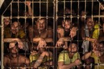 Cuộc sống khốn khổ trong nhà tù chật chội ở Philippines
