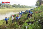 Tuổi trẻ Hương Sơn ra quân bảo vệ “dòng sông quê hương”