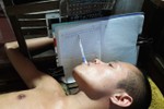 Video: Nghị lực phi thường của chàng trai Hà Tĩnh hiến đầu cho y học