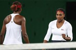 Serena Williams và cô chị Venus thua sốc ở Olympic Rio 2016