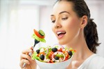 7 mẹo ăn uống giúp loại bỏ nỗi lo tăng cân thường trực