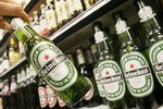 Heineken xâm nhập sâu thị trường Việt, các hãng bia nội "coi chừng"