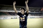 HLV Yokohama ấn tượng với Tuấn Anh, trao cơ hội đá J.League 2