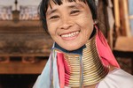 Độc đáo tục căng cổ của phụ nữ bộ tộc Kayan, Myanmar