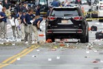 Nước Mỹ một ngày nhận 3 vụ tấn công liên hoàn