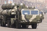 Quân đội Nga có thêm trung đoàn tên lửa S-400