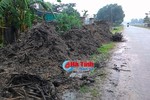Xử lý 2 đối tượng tự ý đổ rác ven đường tỉnh lộ ở Thạch Hà