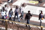 [VIDEO] Cướp điện thoại trong 3 giây tại Brazil