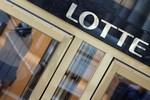 Ánh hào quang của Lotte Group vụt tắt sau hàng loạt bê bối
