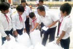 Phân bổ gần 247 tấn gạo hỗ trợ học sinh vùng khó khăn