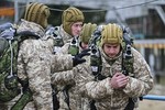 [Video] Xem lực lượng thủy quân Lục chiến Nga "xung trận"