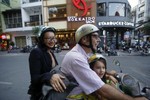 Forbes: 5 động cơ giúp kinh tế Việt Nam tăng tốc năm 2017