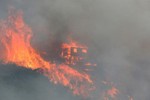 Hỏa hoạn thiêu rụi ít nhất 100 ngôi nhà ở Chile