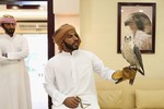 Bệnh viện chim ưng lớn nhất thế giới ở Abu Dhabi
