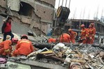 Sập 3 tòa chung cư ở Trung Quốc, nhiều người bị chôn vùi