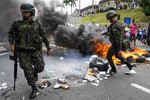 Làn sóng bạo lực bùng phát tại Brazil khiến hơn 100 người chết