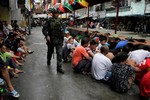 Cảnh sát Philippines hứa chống ma túy "ít máu me hơn"