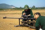 Việt Nam sản xuất súng bắn tỉa xuyên giáp