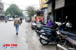 TP Hà Tĩnh: Vỉa hè bị “bức tử” làm nơi kinh doanh, bãi đậu xe...!