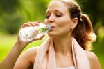 5 thời điểm trong ngày không nên uống nước