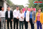 Vietcombank Hà Tĩnh xây nhà tình nghĩa trên "ốc đảo" Hồng Lam