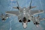 Mỹ mang con bài quyết định F-35 tới Anh dọa Nga