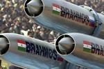 Ấn Độ thử thành công tên lửa BrahMos phiên bản hải đối bờ