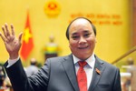 Thủ tướng Nguyễn Xuân Phúc lên đường thăm chính thức Lào