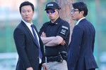 Cảnh sát Hàn Quốc được trang bị súng bảo vệ U20 Việt Nam