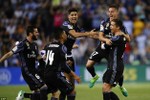 Real "lên đỉnh" Liga sau nửa thập kỉ: Ronaldo, Zidane vỡ òa
