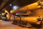 Thế giới ngày qua: Iran xây dựng nhà máy sản xuất tên lửa đạn đạo thứ 3