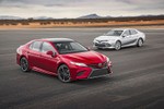 Toyota Camry Hybrid 2018 "uống xăng" siêu tiết kiệm