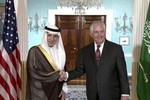 Qatar giải vây bằng "ngoại giao vũ khí": Quyền lực nước nhỏ