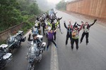 Hành trình đi đến "nóc nhà" thế giới của 40 biker Việt