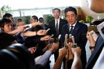Bầu cử thất bại, Thủ tướng Nhật sẽ sa thải nữ Bộ trưởng quốc phòng?